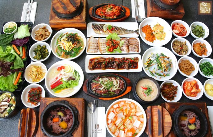 Korean-Food-1-1600x1031-700x451